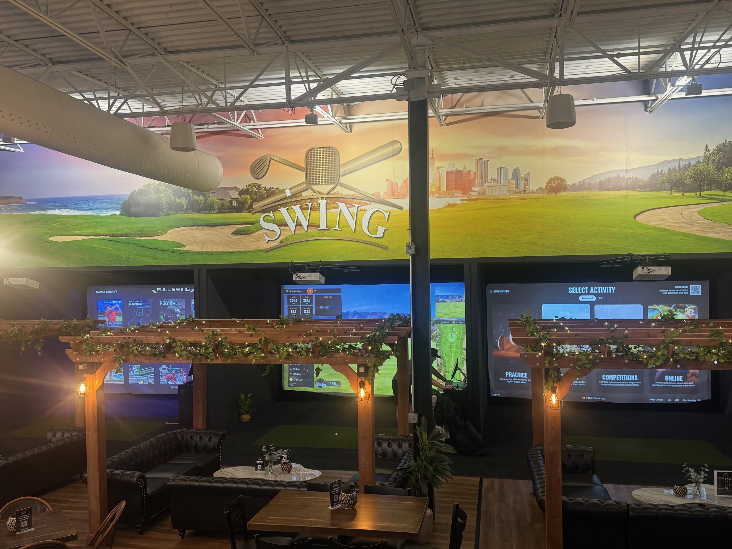 SWING Middletown indoor sports complex with lounge, bar, pickleball courts, and golf simulators in Orange County NY